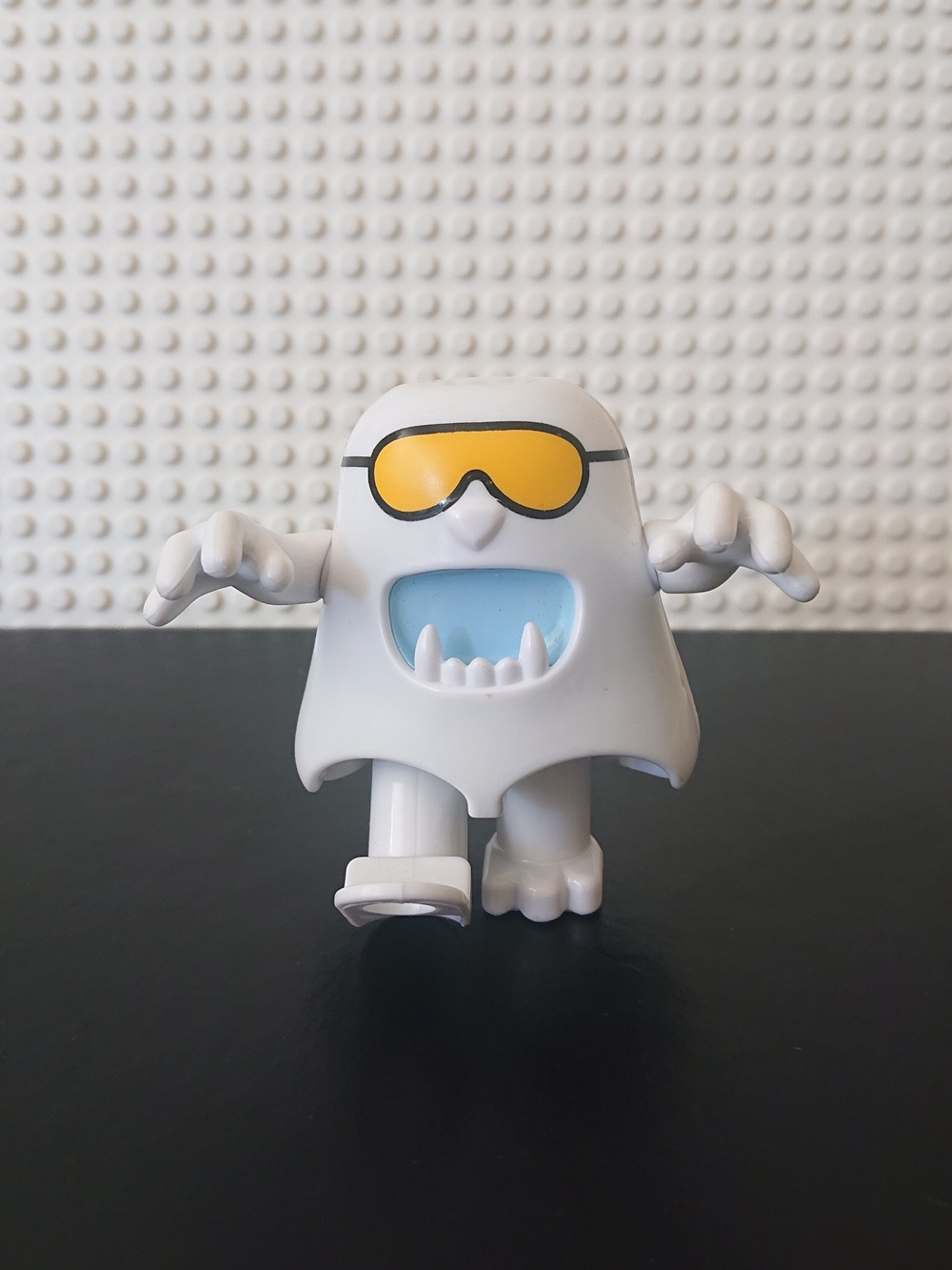 PlayMonster Yeti Set Go - Yeti Glasses 2.5" Figure - Board Game Replacement Part